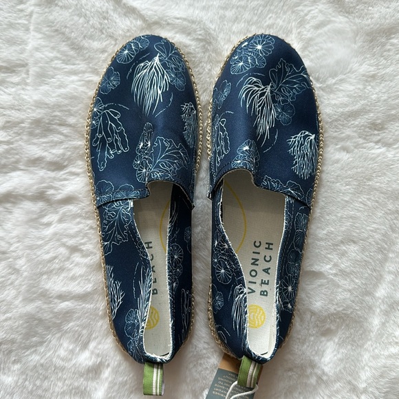 NWT Vionic Beach Laguna Slip on Blue Coral size 8 - Picture 3 of 9